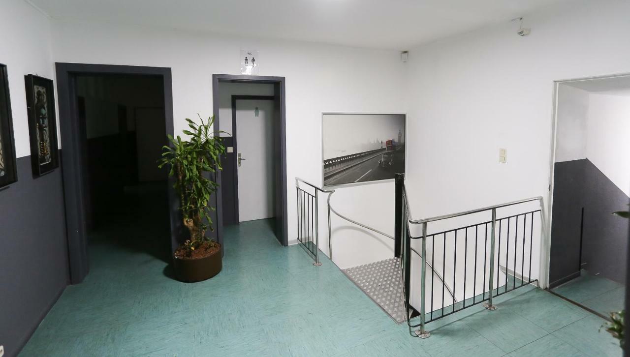 Enna-Zimmervermietung Hamburg Exterior foto